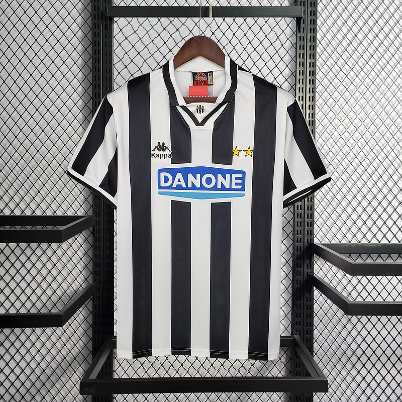 Retro 1994-95 Juventus home Retro Football jersey