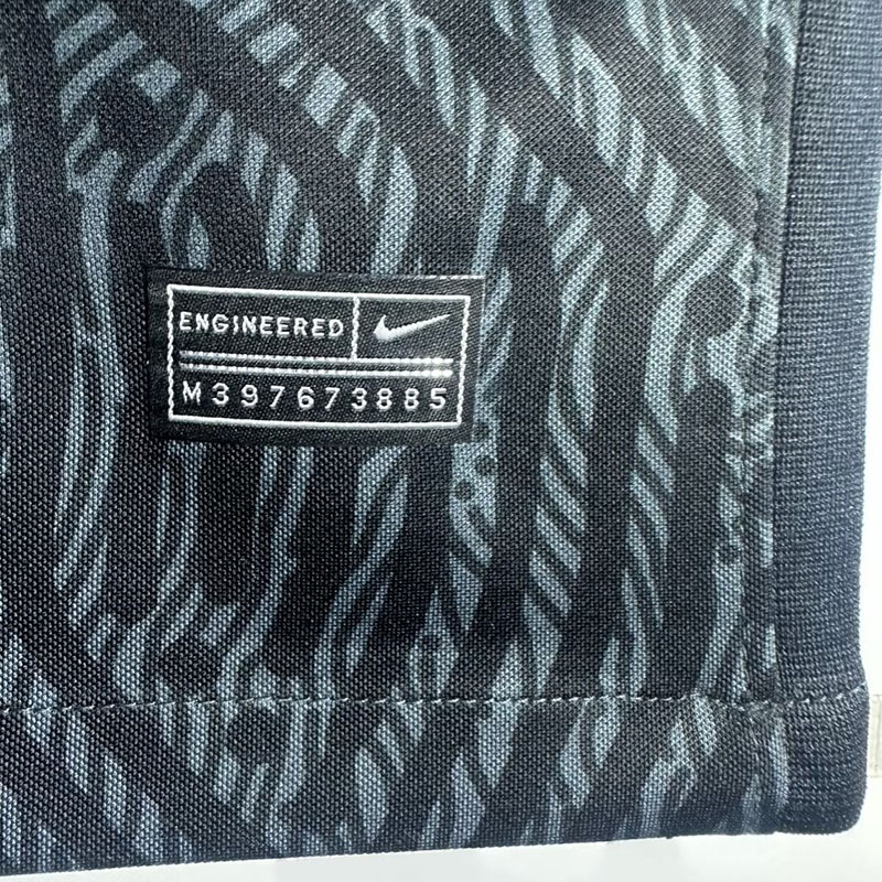 Retro 2020-21 Liverpool Retro Black goalkeeper Football jersey