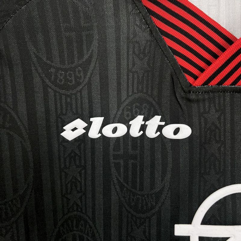 Retro 1997-98 AC Milan Retro BAGGIO BARESI VIEIRA ALBERRTINI Football jersey