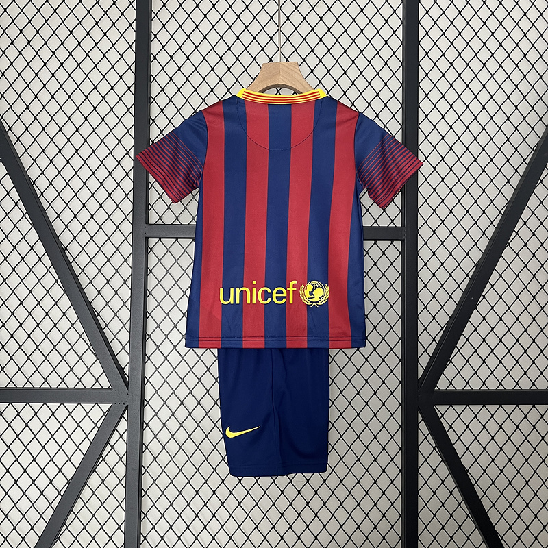 Retro kids 2013-14 Kids Barcelona Home Retro MESSI PIQUE XAVI A.INISTA PUYOL Football jersey