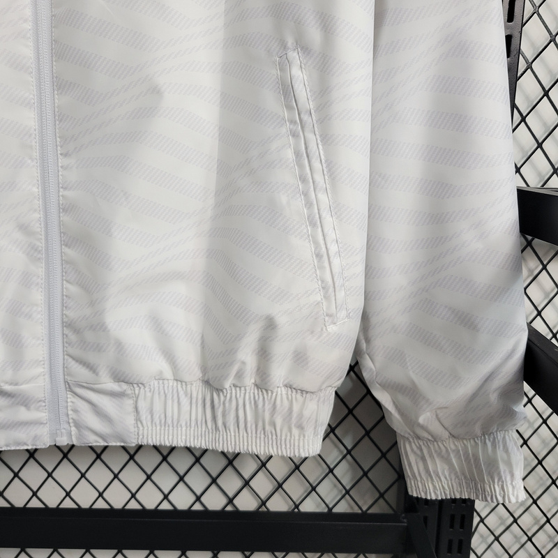 23-24 Windbreaker Reversible Real Madrid