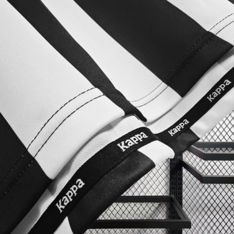Retro 1998-99 Juventus home Retro football jersey