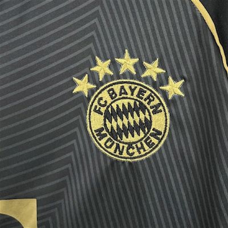 2025-26 Bayern Munchen Black and Gold Special Edition Football jersey