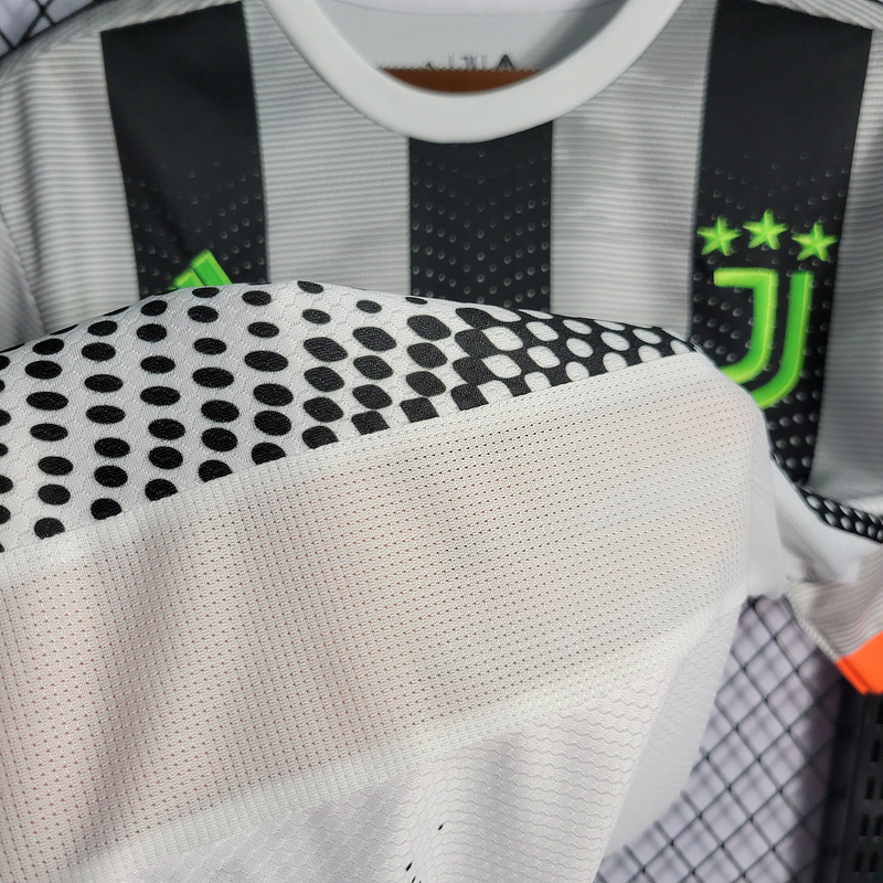 Retro 2019-20 Juventus Retro special edition Ronaldo Bonucci Danilo DYBALA Football jersey