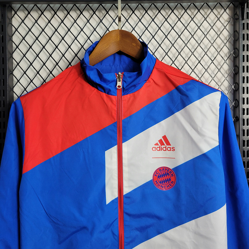 23-24 Reversible Windbreaker Bayern Munchen