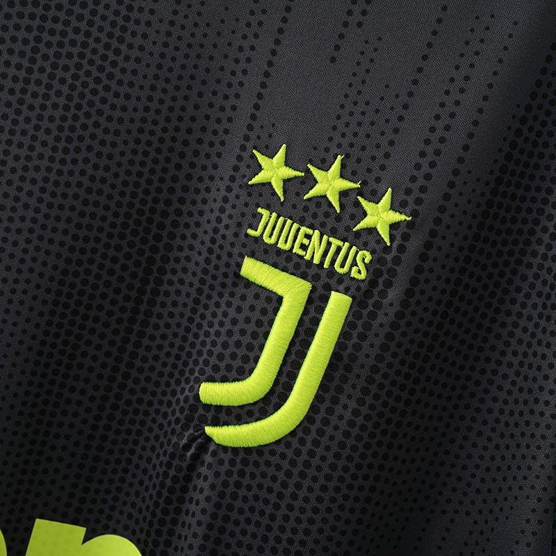 Retro 2018-19 Juventus Away Retro football jersey