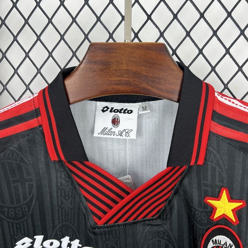 Retro 1997-98 AC Milan Retro BAGGIO BARESI VIEIRA ALBERRTINI Football jersey