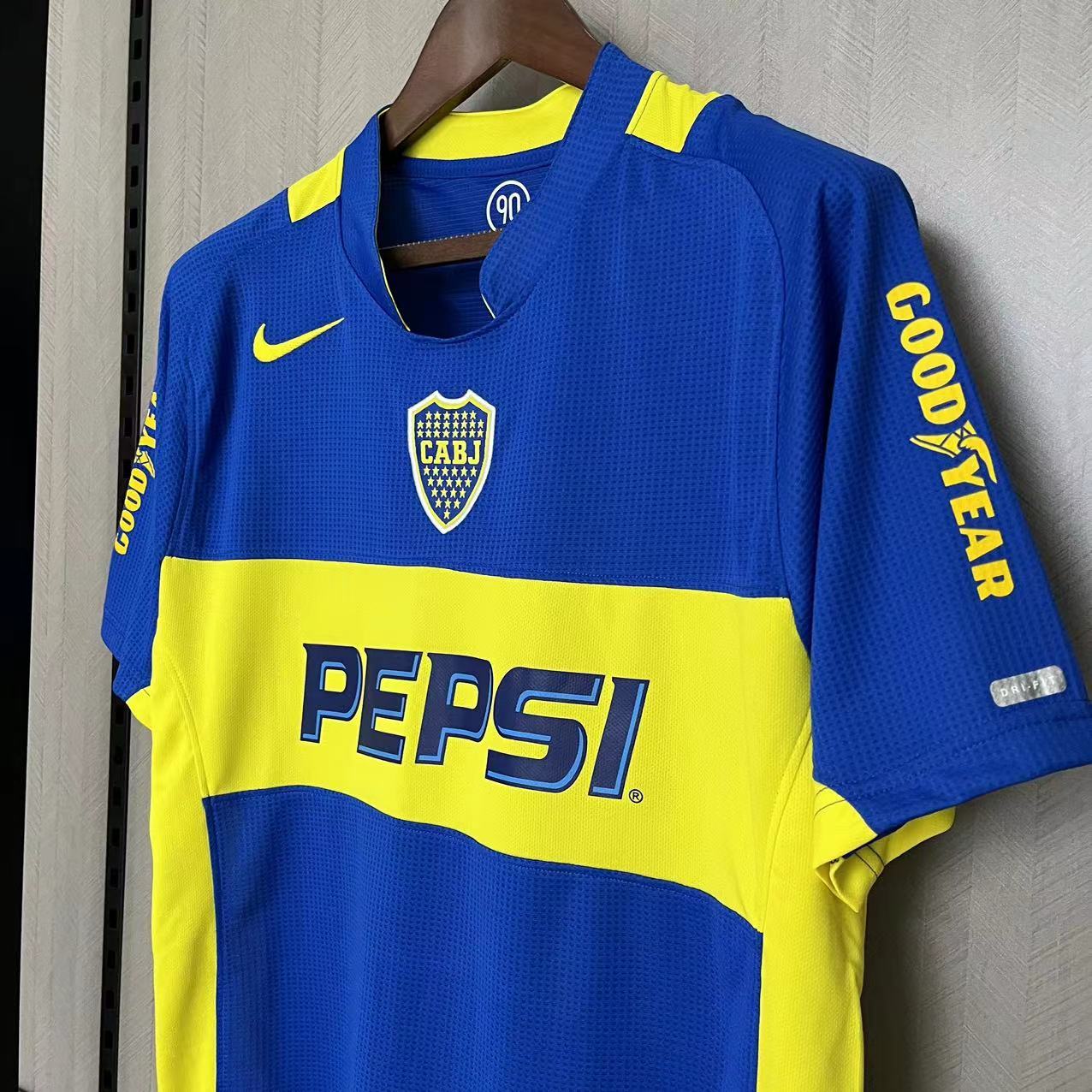 Retro 2004-05 Boca Juniors home Retro Football jersey