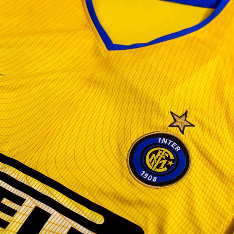Retro 2002-03 Inter Milan Third Away Retro football jersey