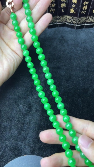 jade necklace beads