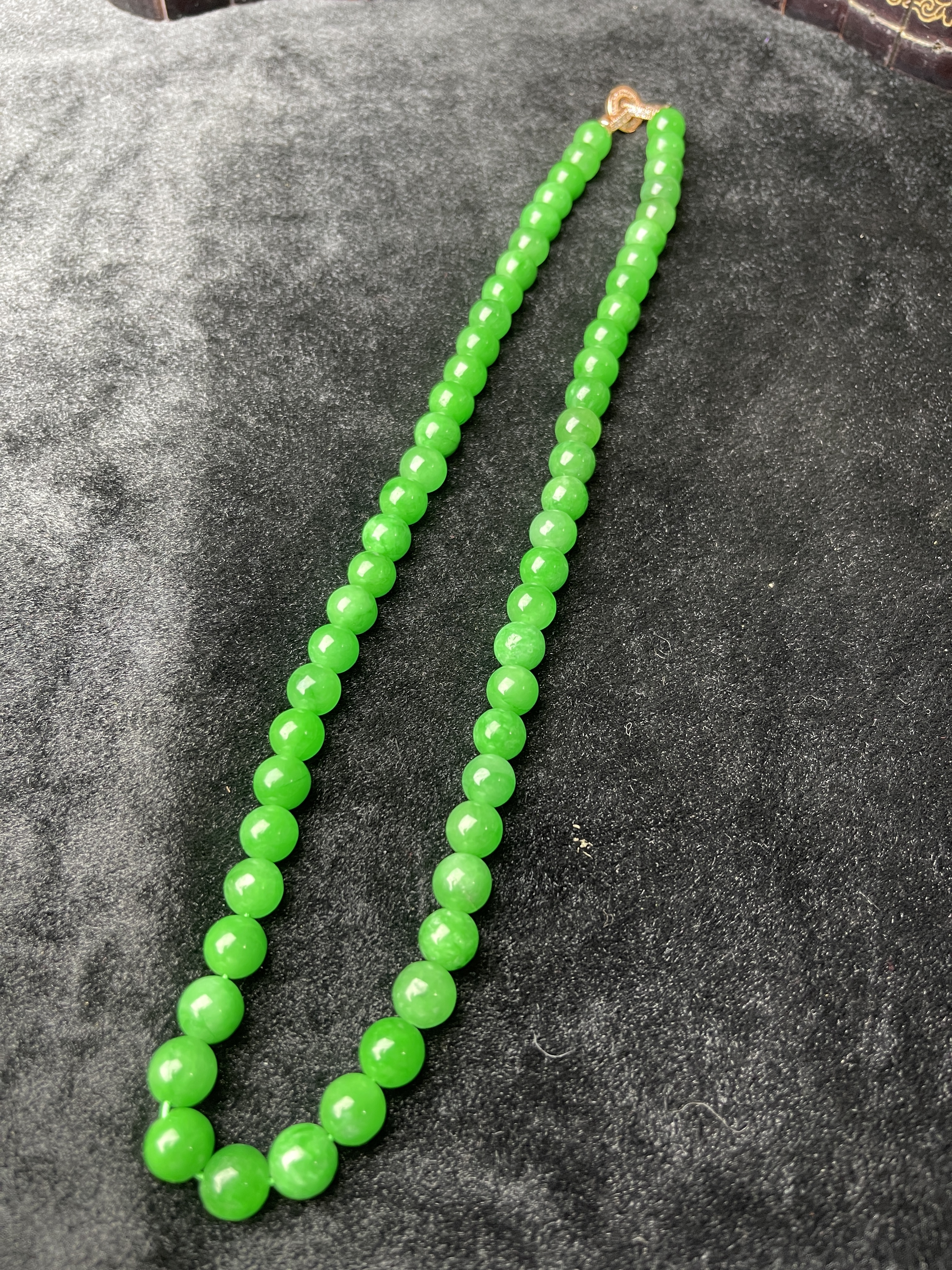 jade necklace beads