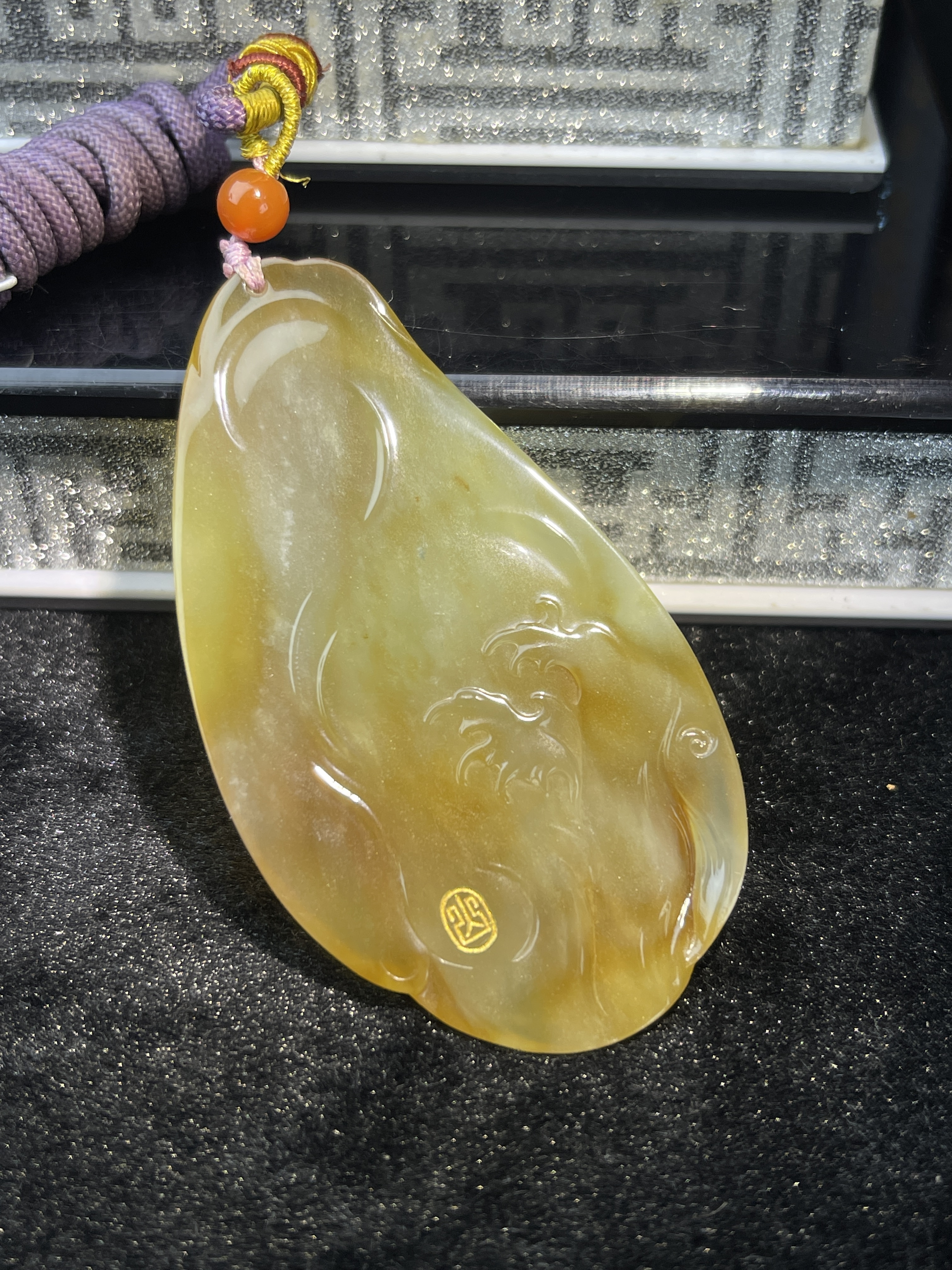 Damakan Ice Yellow Jade - Elephant God Guardian Amulet
