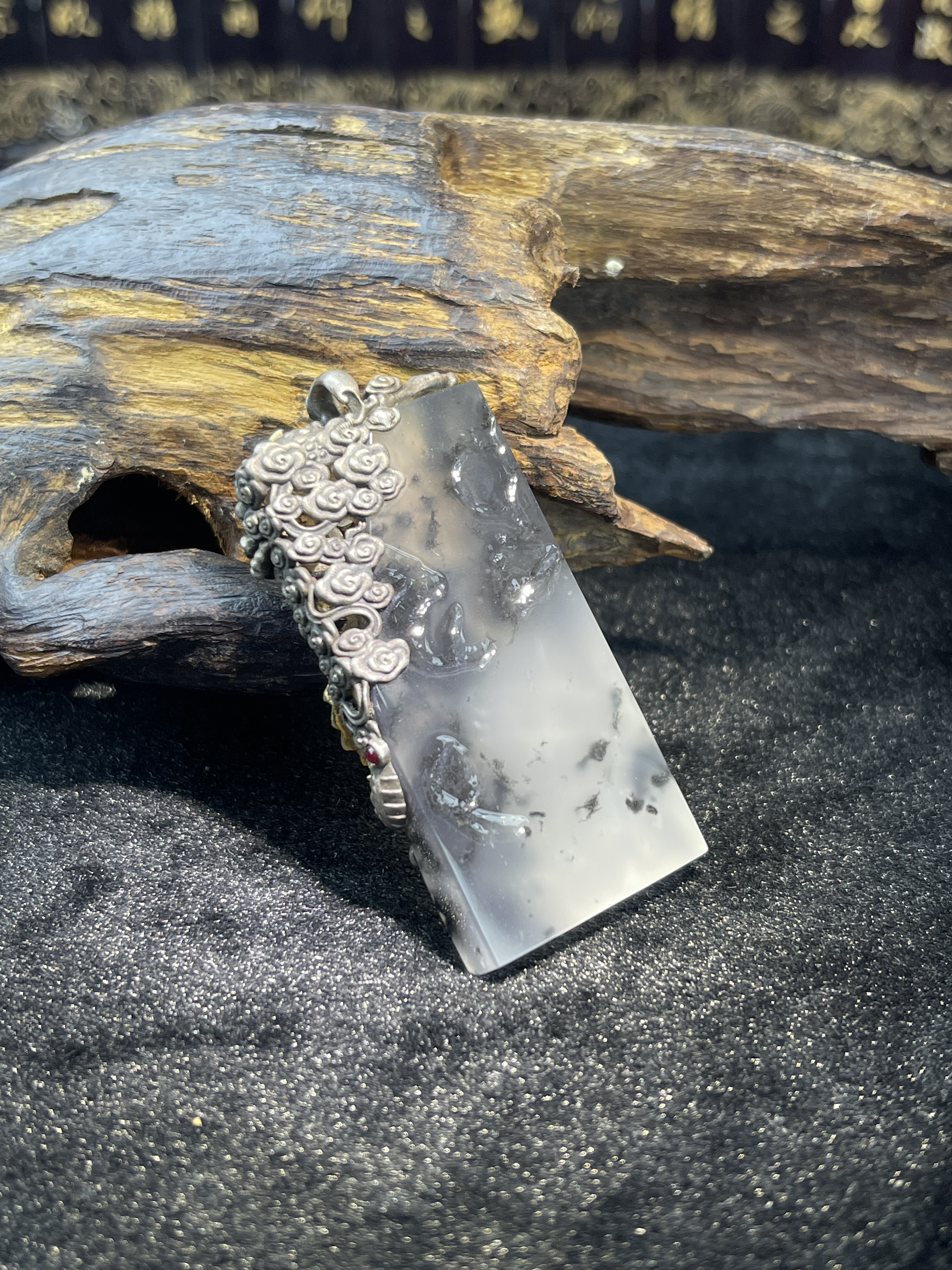 Ink and wash painting, silver inlaid Wolong jade square pendant---Wolong landscape