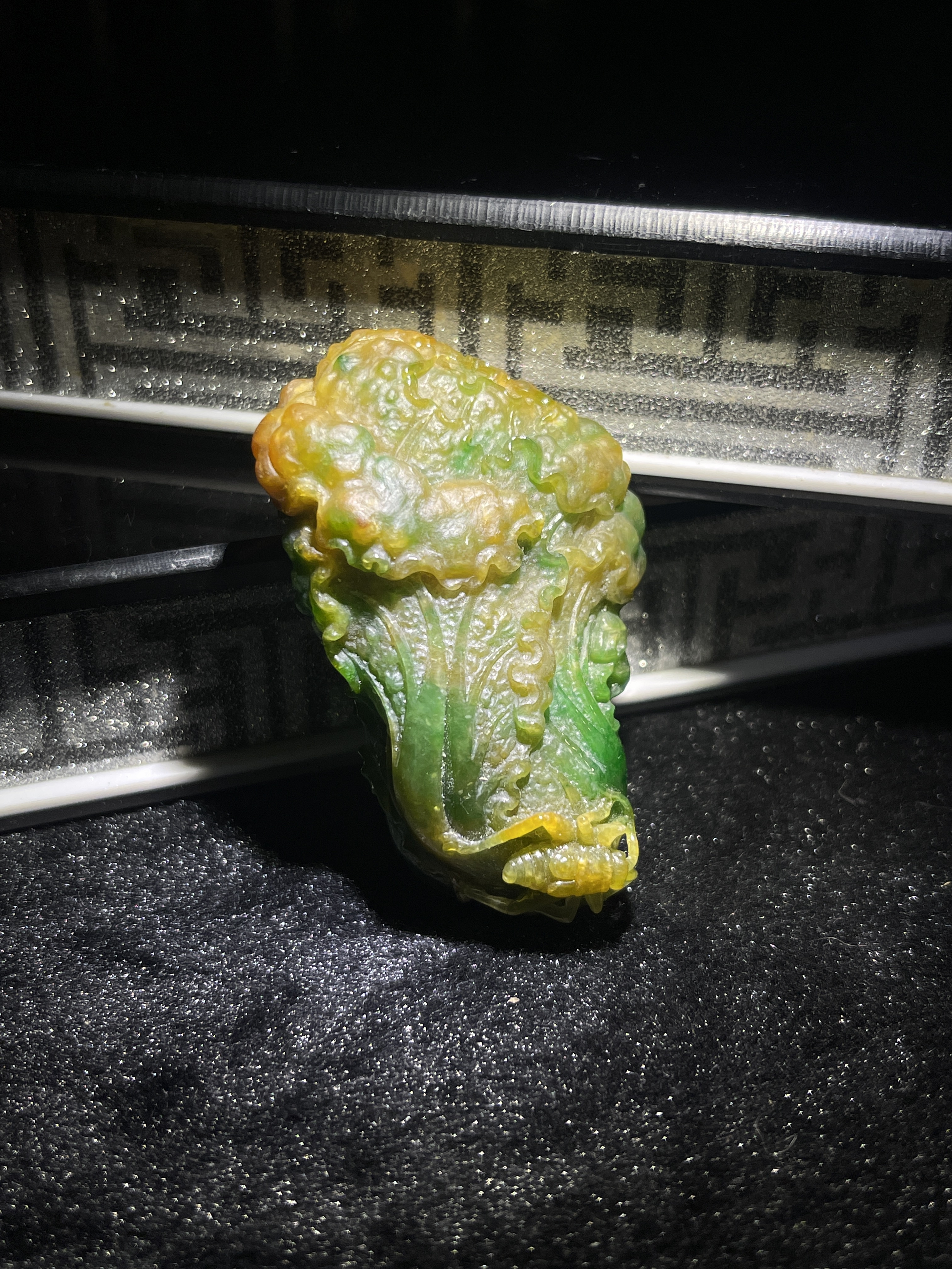 Ming and Qing old material yellow with green hundred-wealth cricket