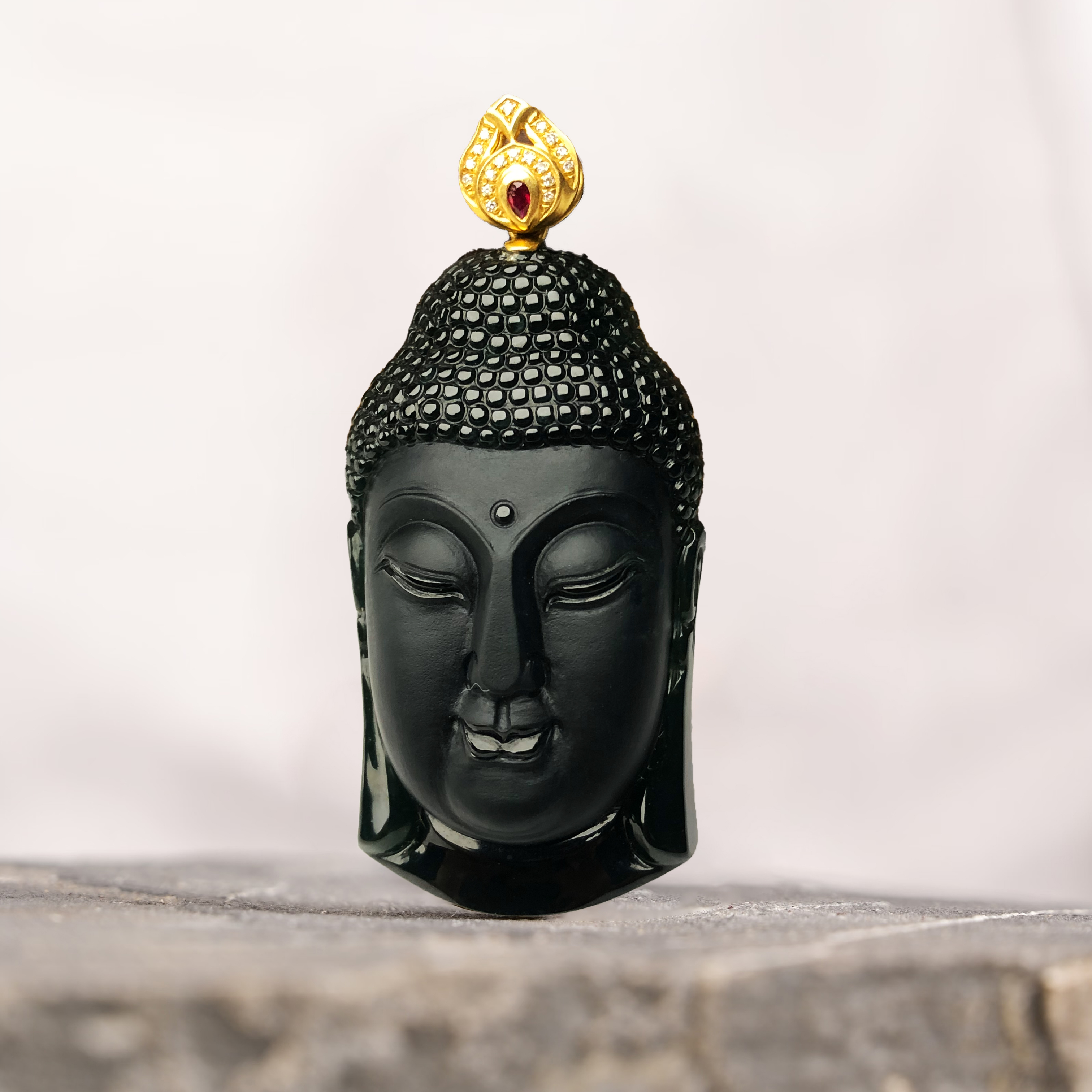 Black‑Jadeite Buddha Head Pendant
