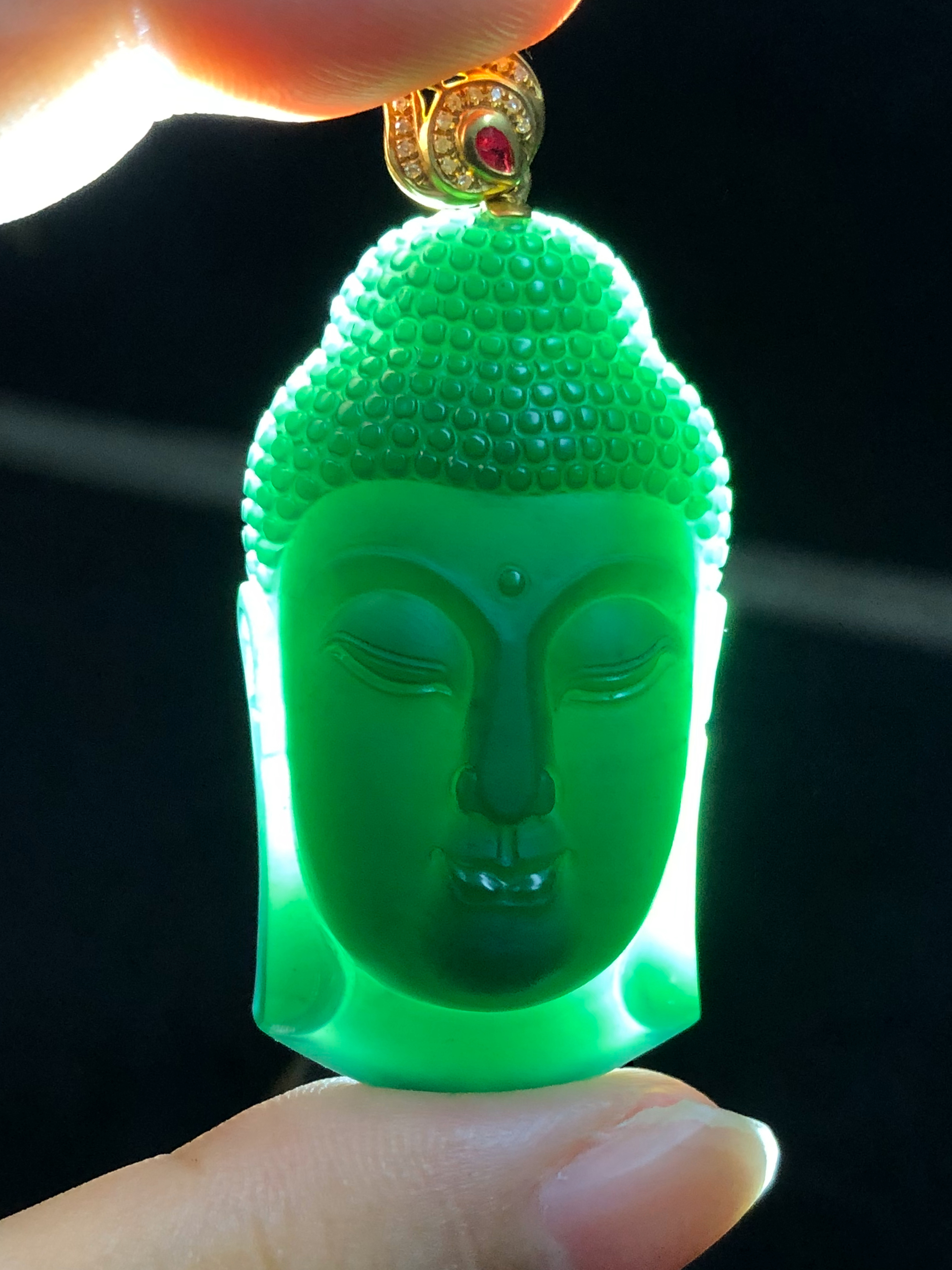 Black‑Jadeite Buddha Head Pendant