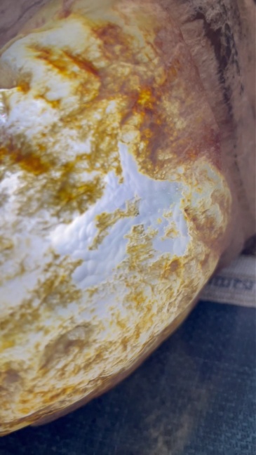 Damakan Jadeite Rough Stone