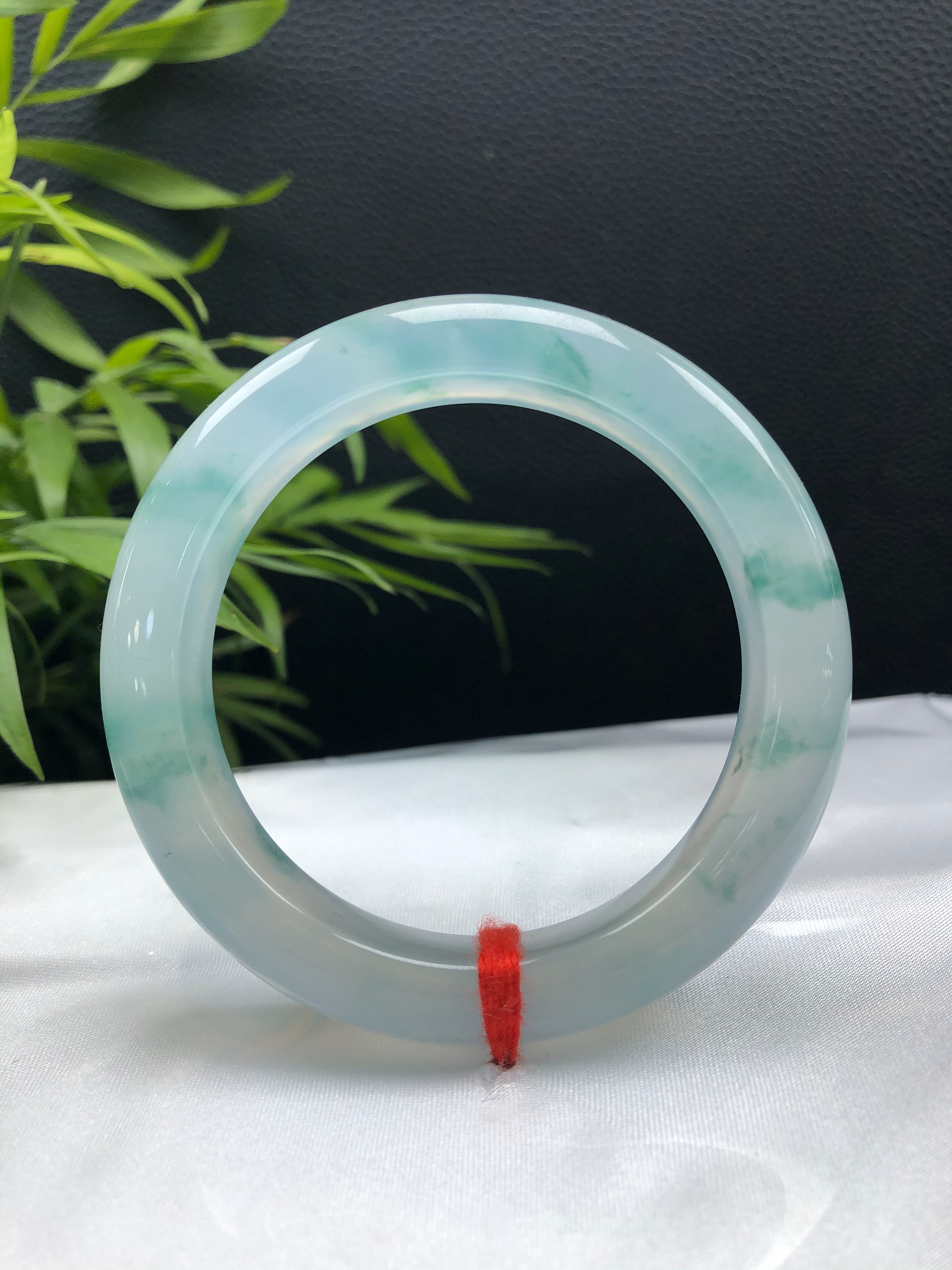 Ice‑Type Floating‑Flower Jadeite Standard Bangle