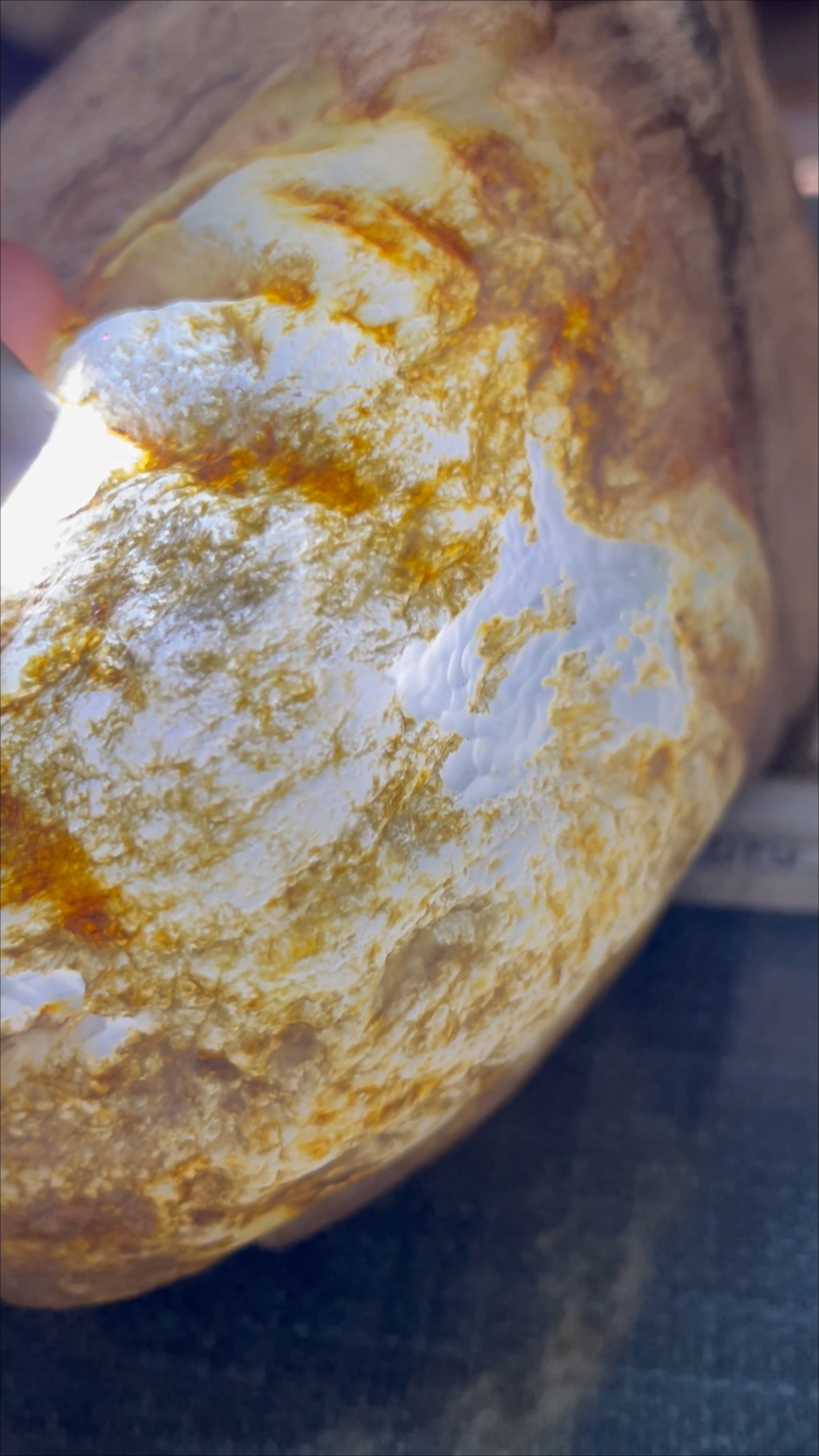 Damakan Jadeite Rough Stone
