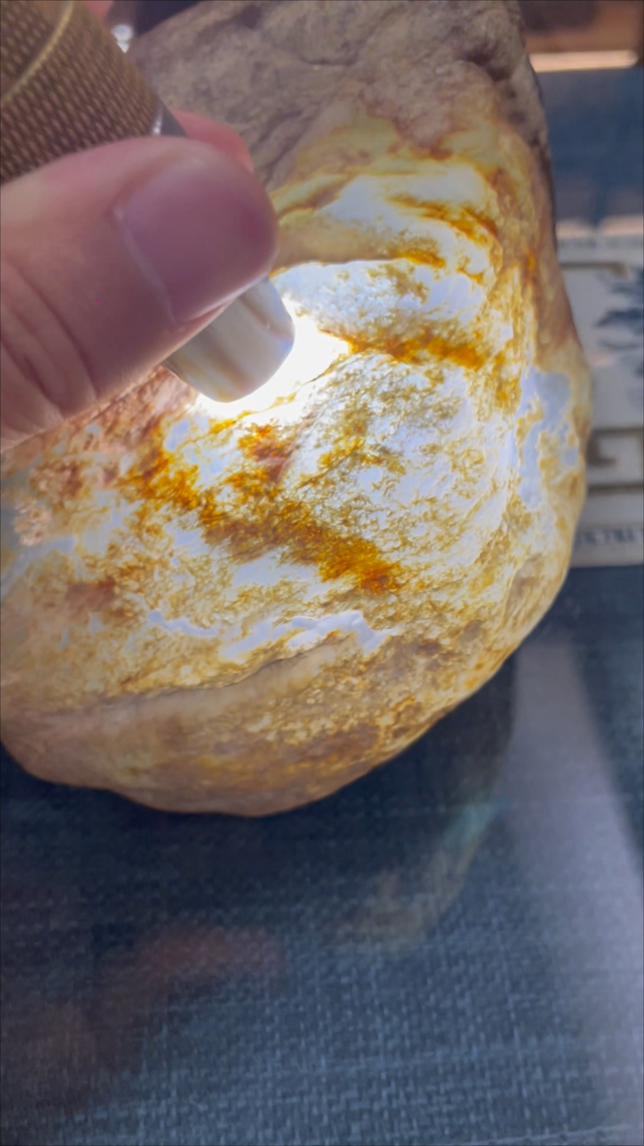 Damakan Jadeite Rough Stone