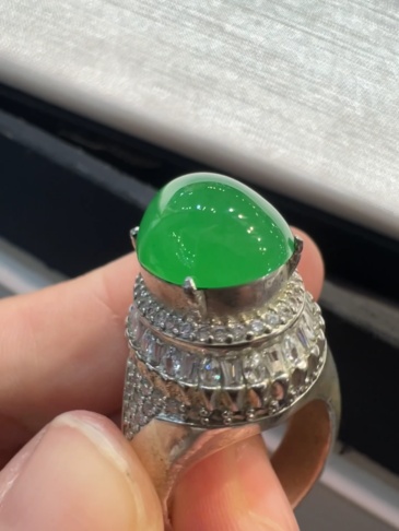 Icy Bright‑Green Jadeite Ring