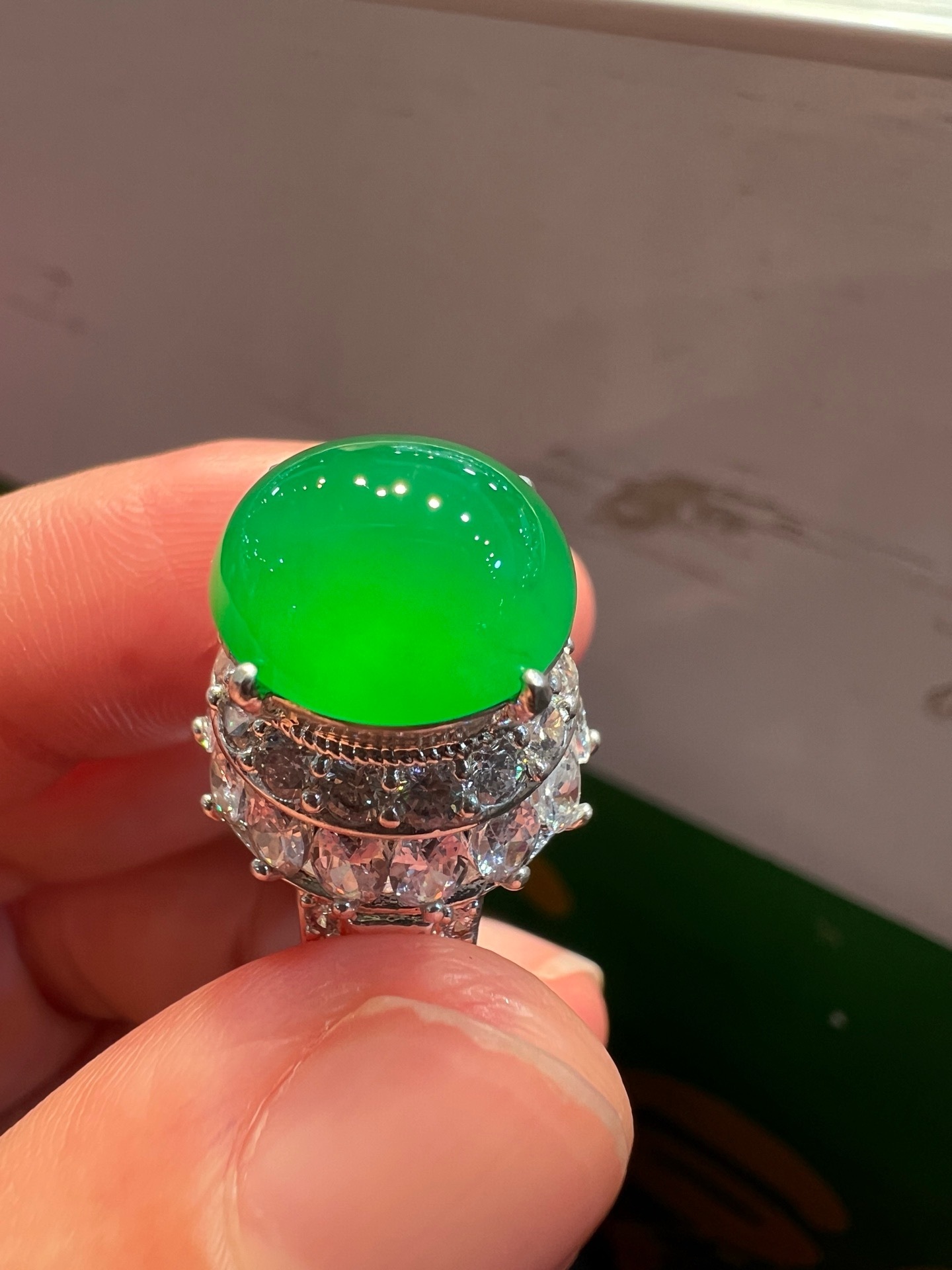 Muna rough jadeite