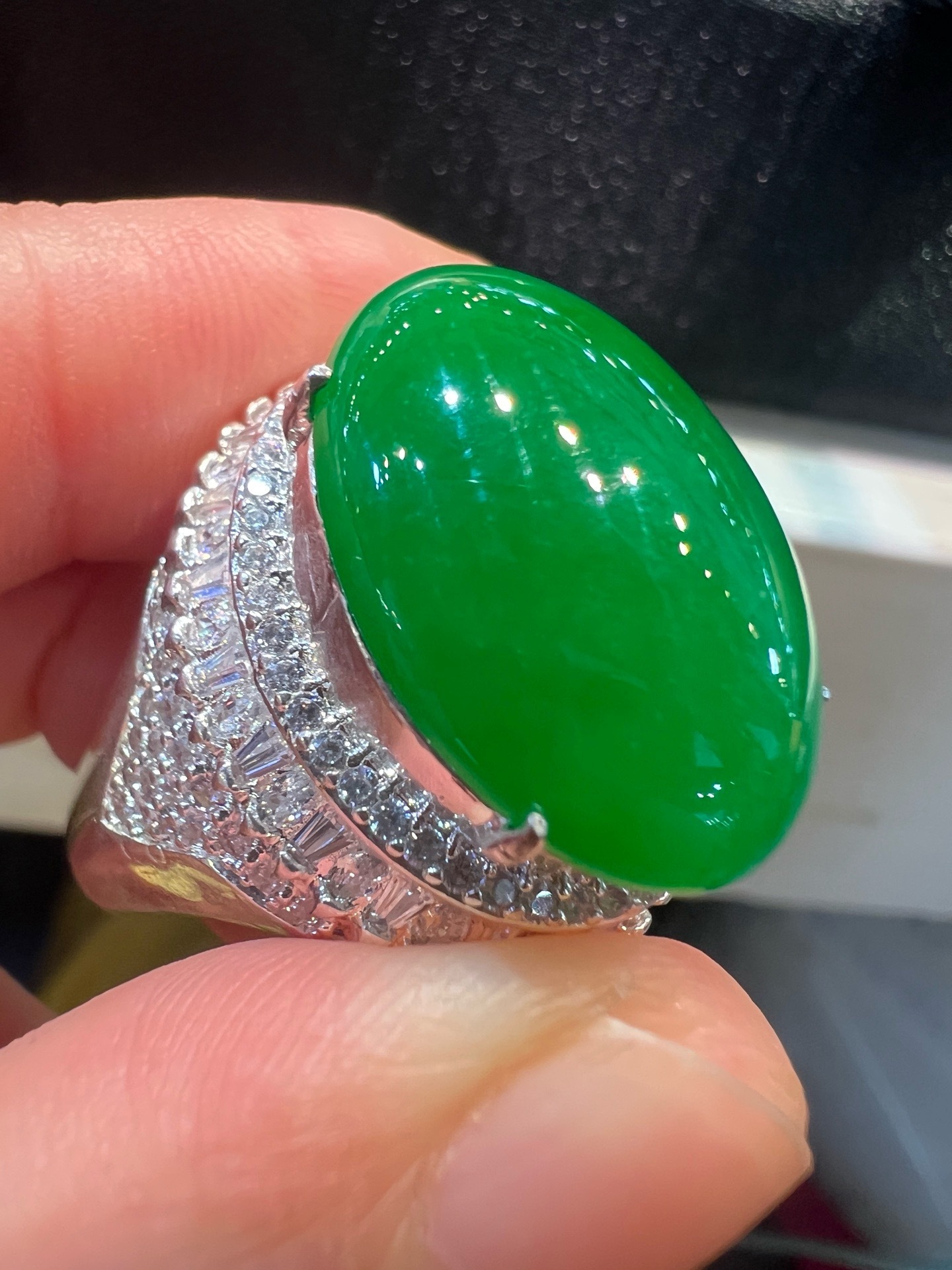 Large Ice‑Type Vivid Emerald Green Jadeite Ring