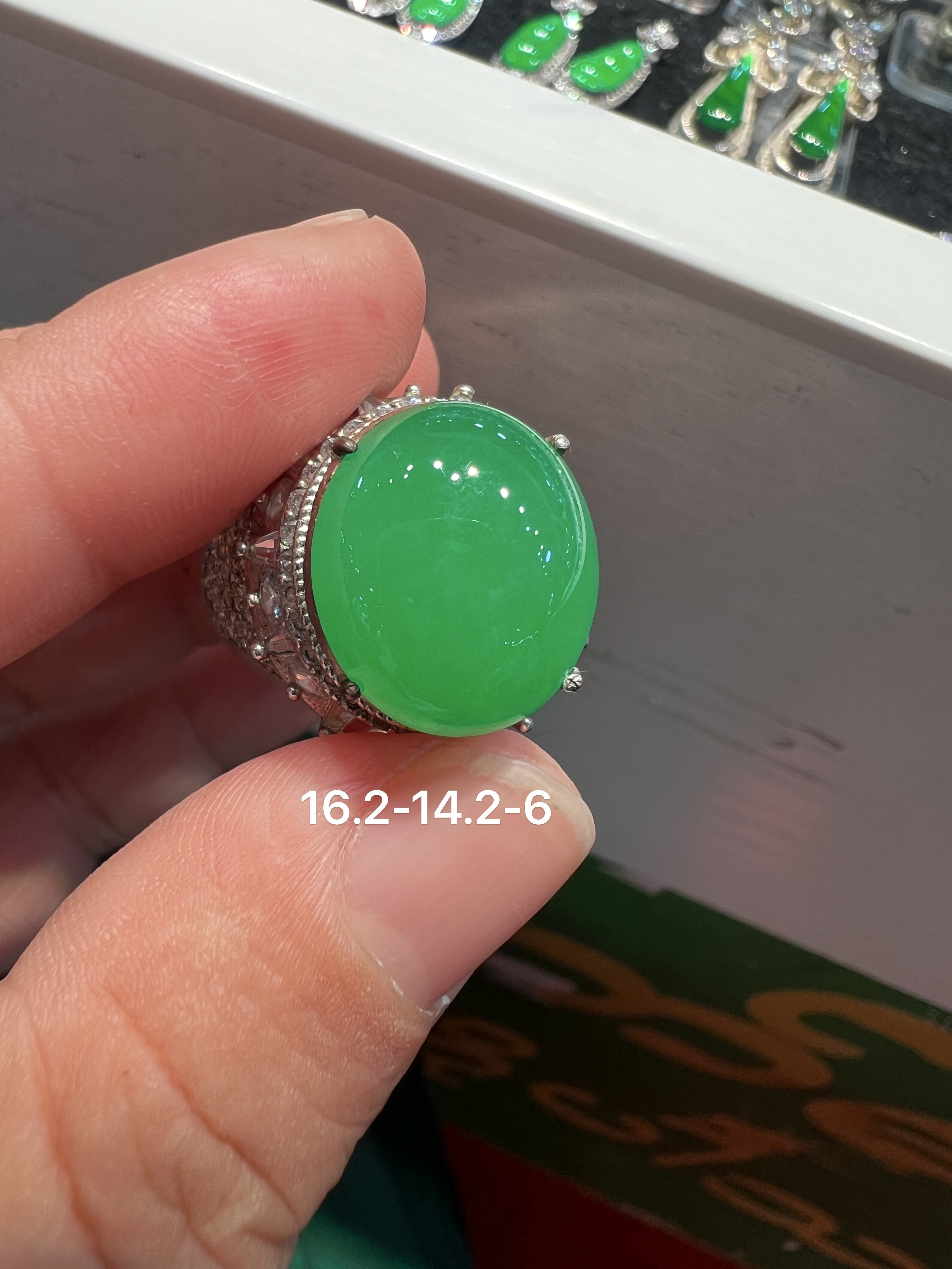 Large Ice‑Type Bright Green Jadeite Ring