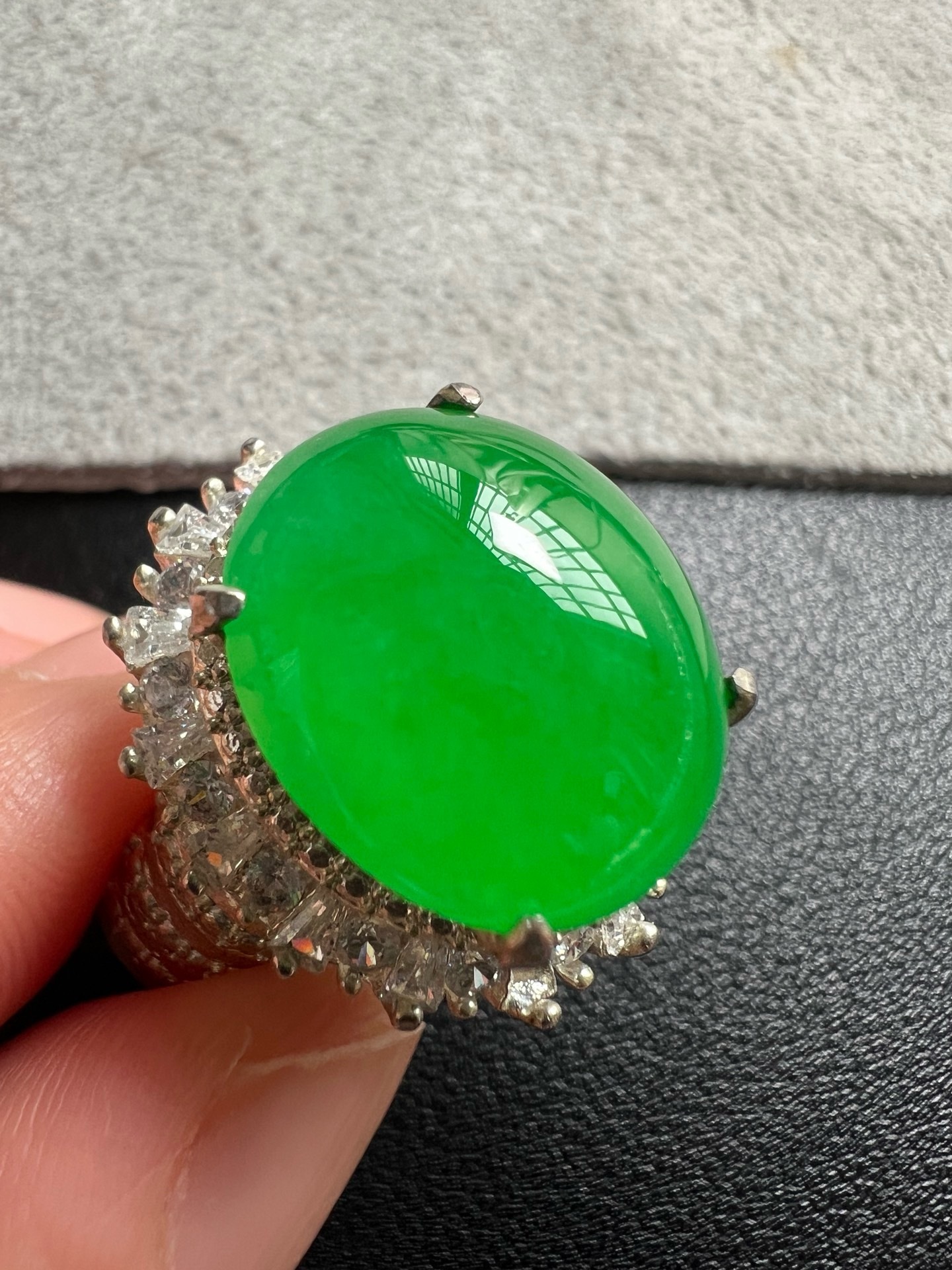 Collectible Ice‑Type Vivid Emerald Green Jadeite Ring