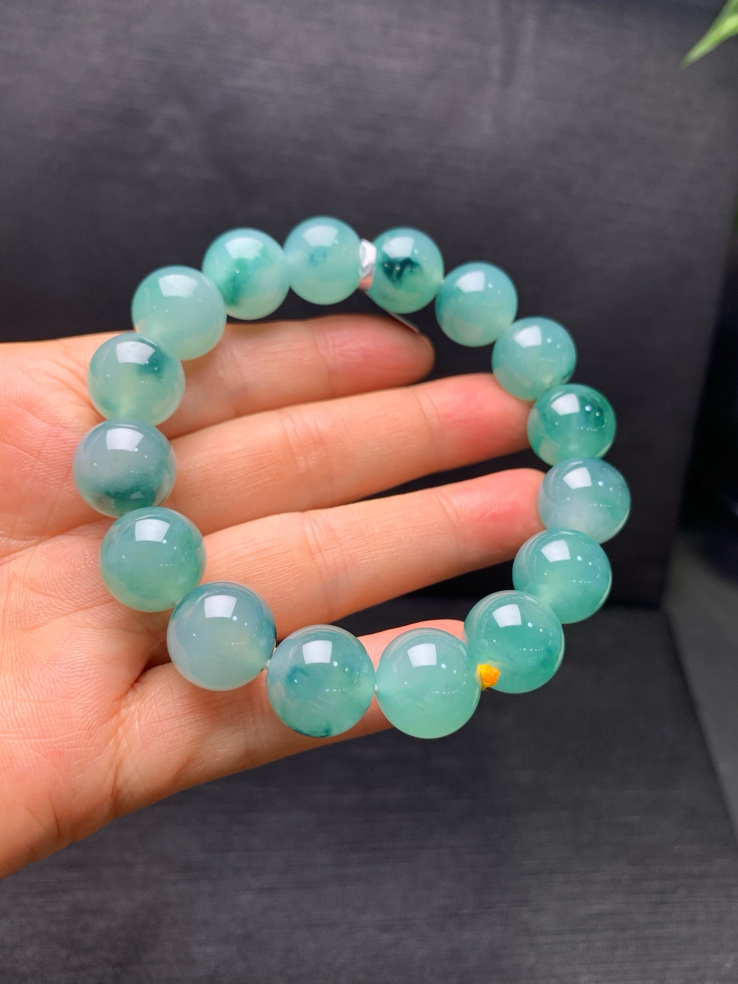Ice‑type floating flower jadeite bracelet-13mm