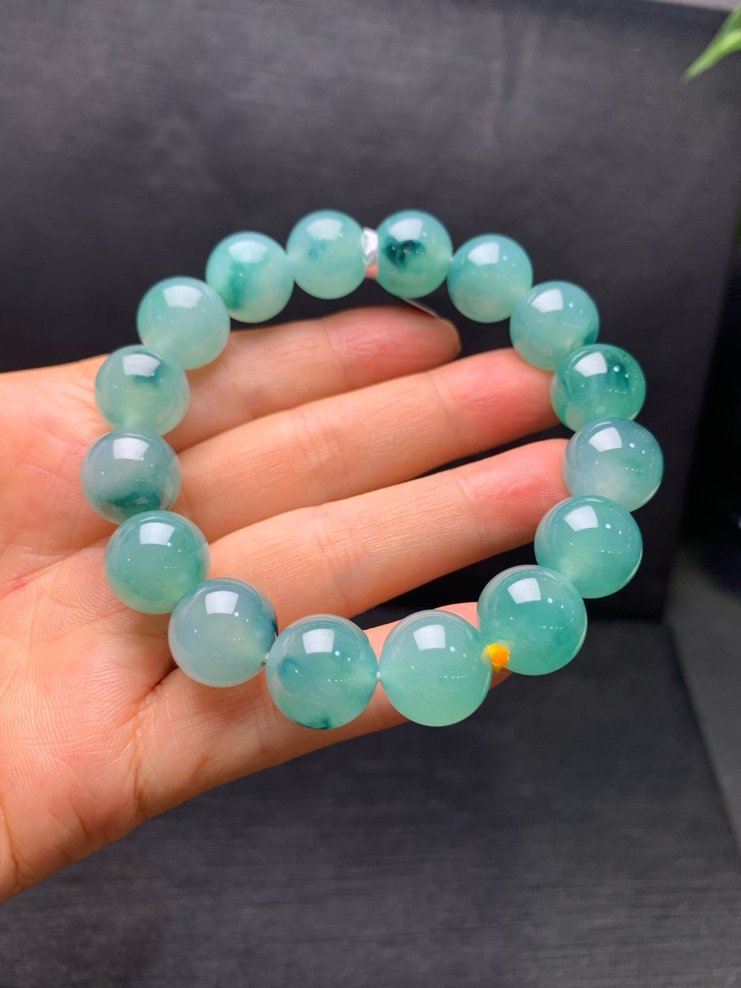 Ice‑type floating flower jadeite bracelet-13mm