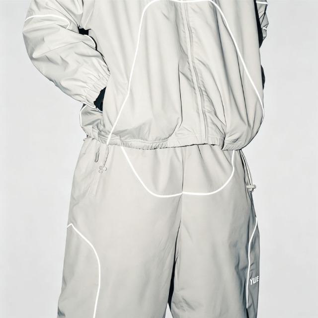 OEM Custom logo Men's Waterproof Reflective Windbreaker Nylon Polyester Zip up Track Jacket and Pants Set Tracksuit