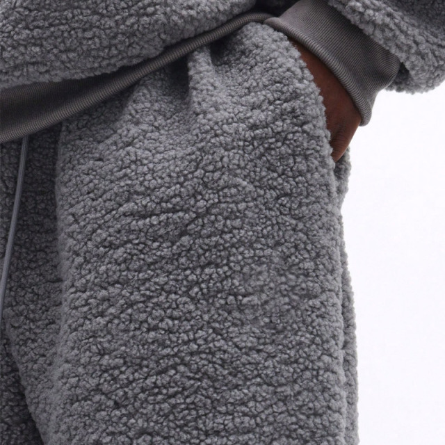 Custom Men's Sherpa Fleece Tracksuit Cropped Pullover Hoodie Set 100% Polyester Fluffy Warm Winter Streetwear Blank Two Piece