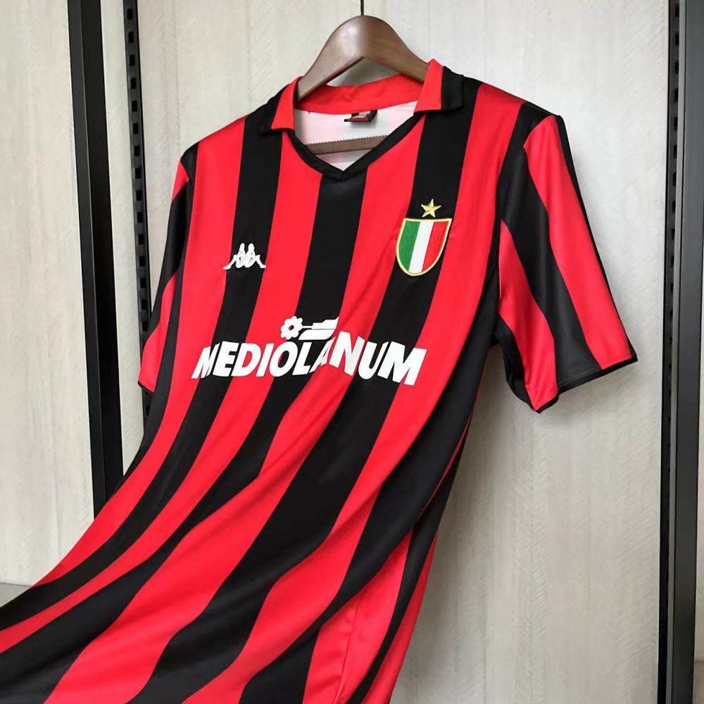 Retro AC Milan 98/99 Home jersey Fan Version