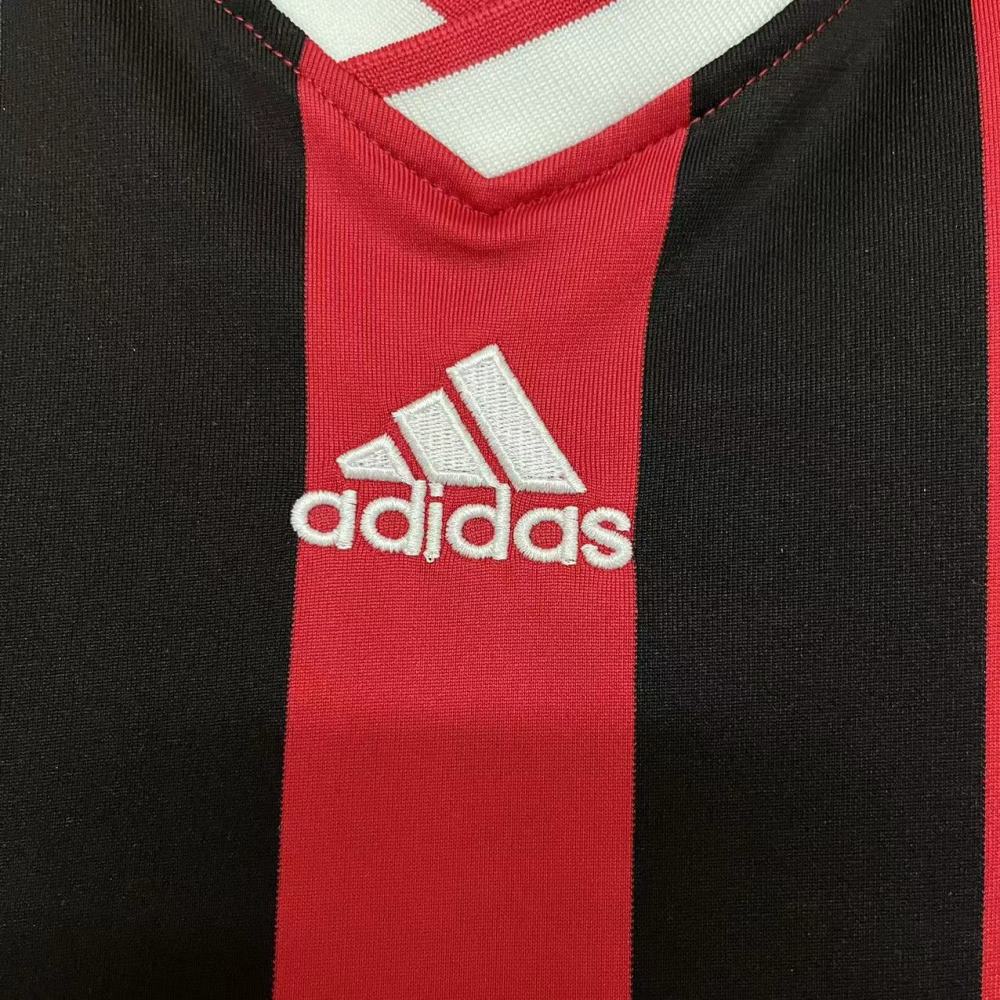 Retro AC Milan 09/10 Home jersey Fan Version