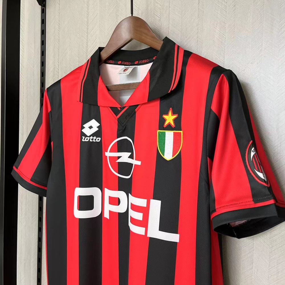 Retro AC Milan 96/97 Home jersey Fan Version