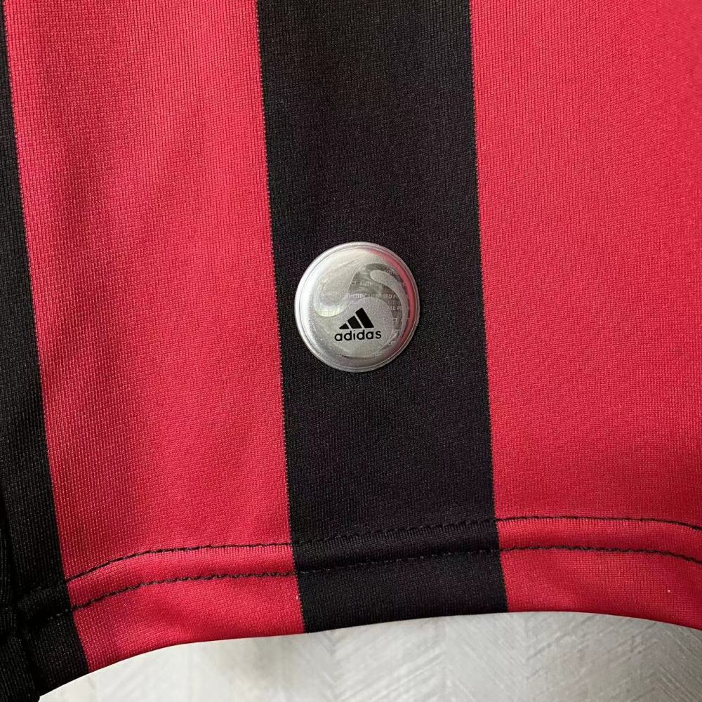 Retro AC Milan 09/10 Home jersey Fan Version