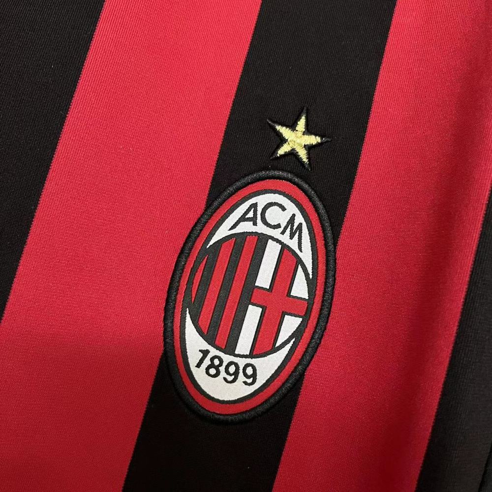 Retro AC Milan 09/10 Home jersey Fan Version