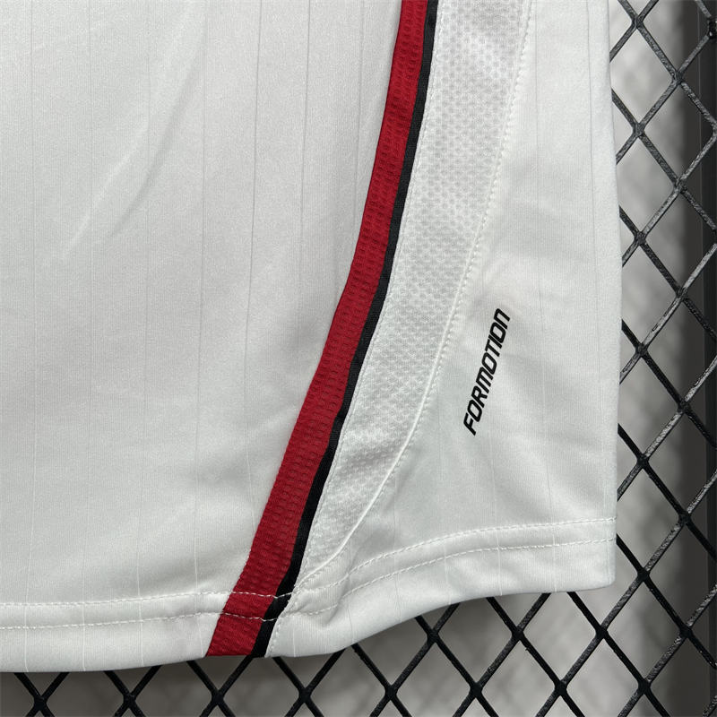 Retro AC Milan 06/07 Away jersey Fan Version