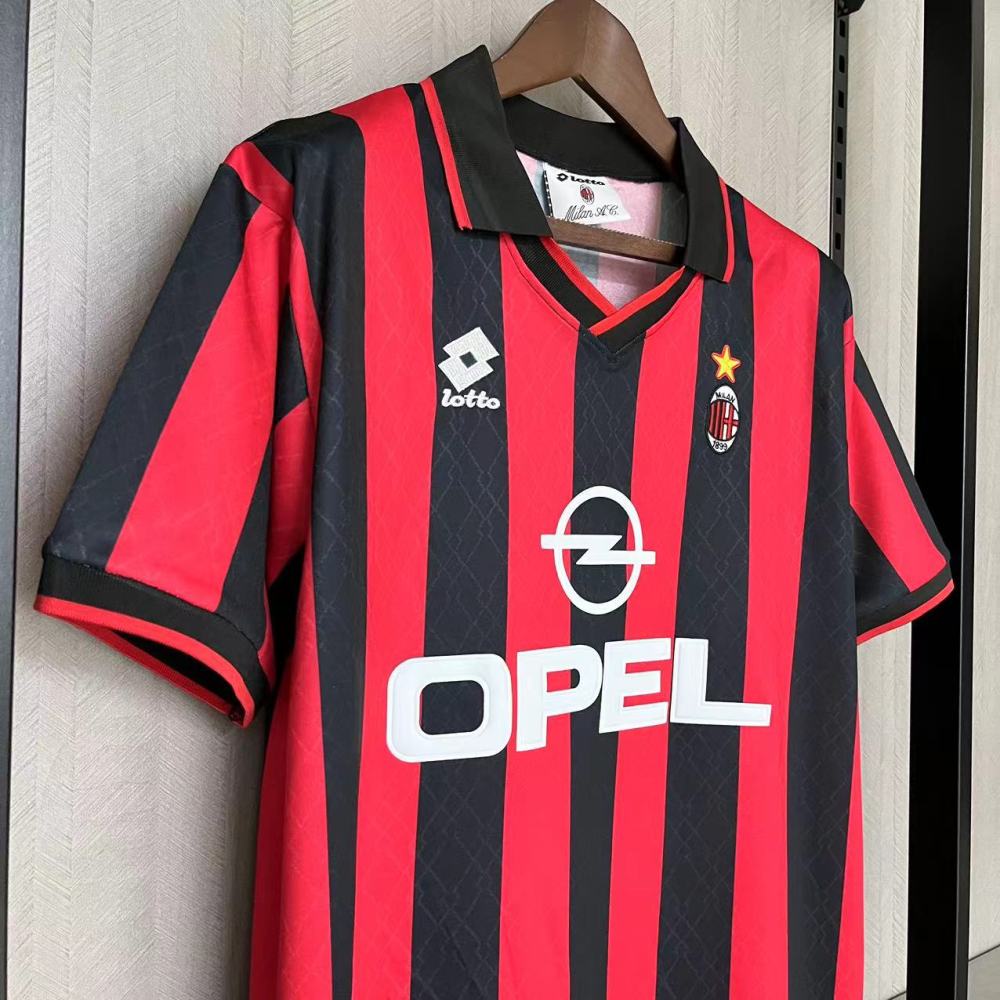 Retro AC Milan 95/96 Home jersey Fan Version