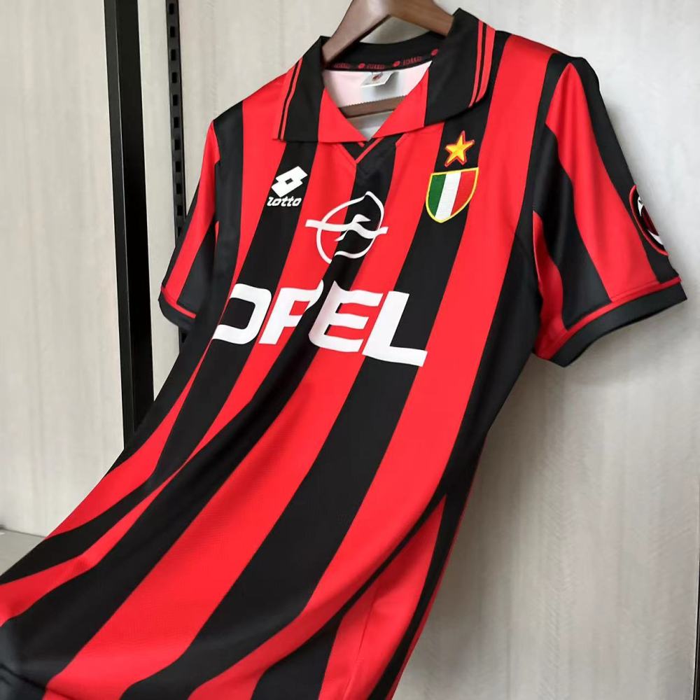 Retro AC Milan 96/97 Home jersey Fan Version