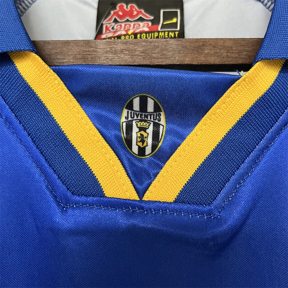 Retro Juventus 1995/96 Away  jersey Fan Version