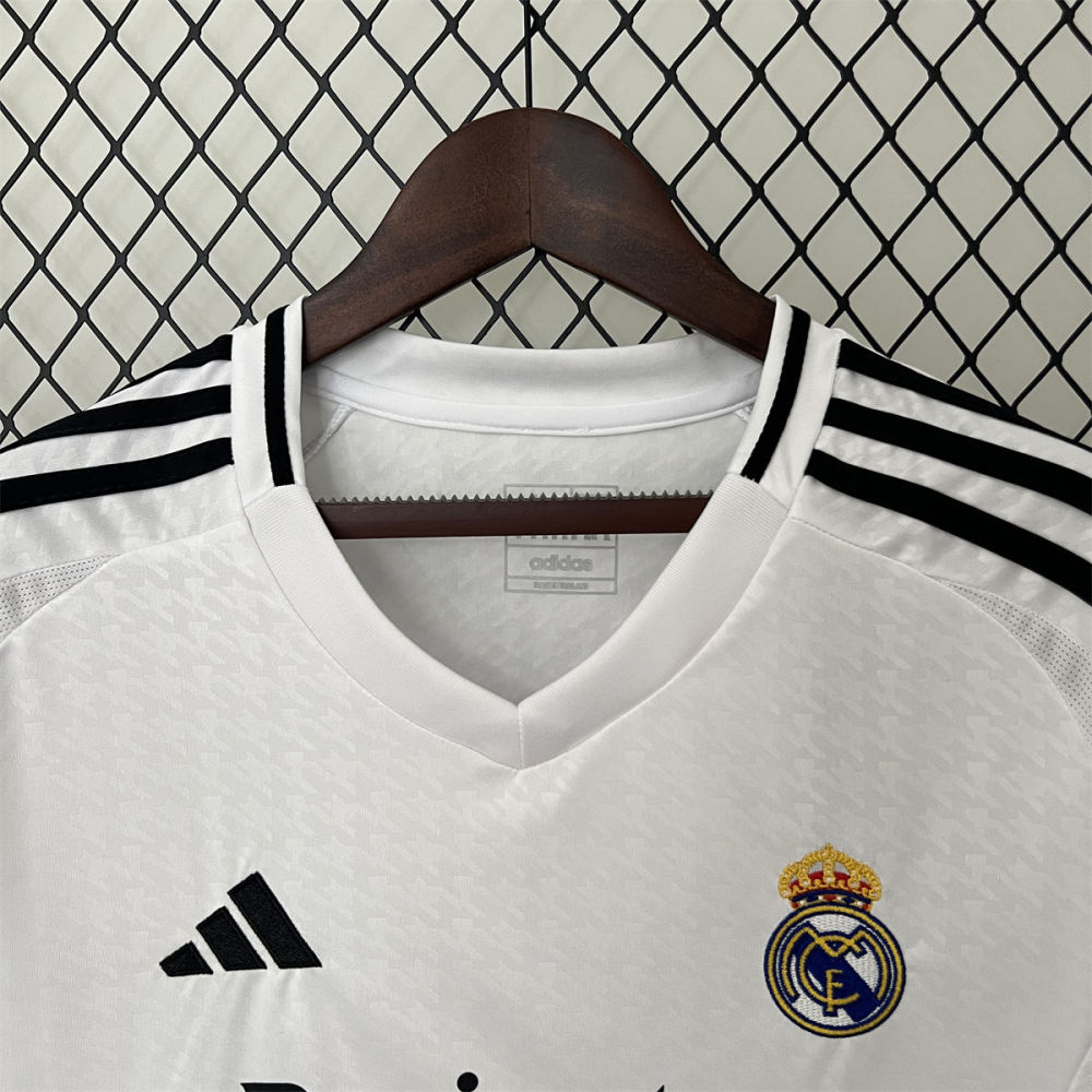 24/25 Women's Real Madrid Home Jersey Fan Version