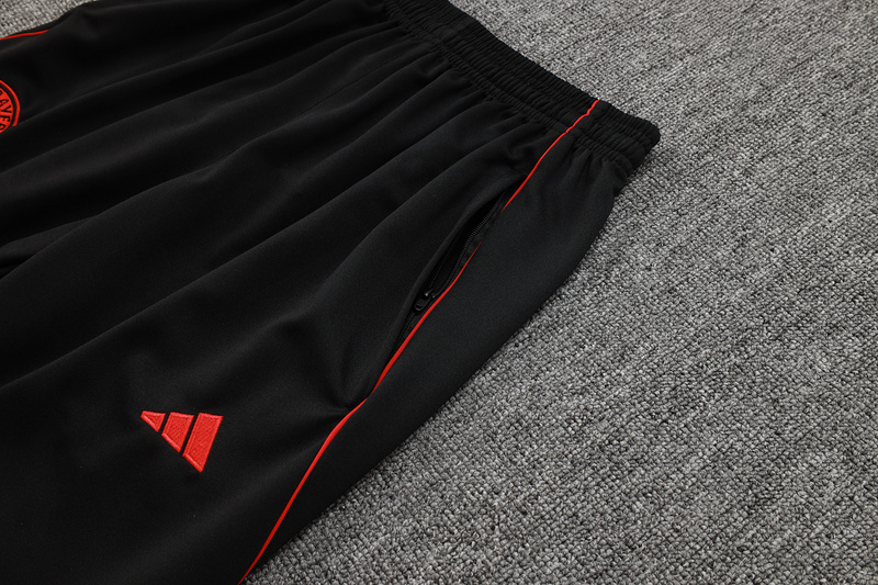 2025/26 Bayern Munich Dark green Jacket Training Suit Set Football Team Shirt Sports Fashion
