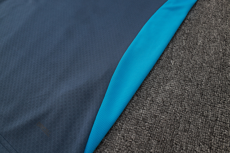 202526 Manchester City Grey Long-sleeved half-pull training kit Football team kit