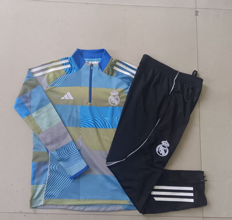 202526 Real Madrid Light green Long-sleeved half-pull training kit Football team kit