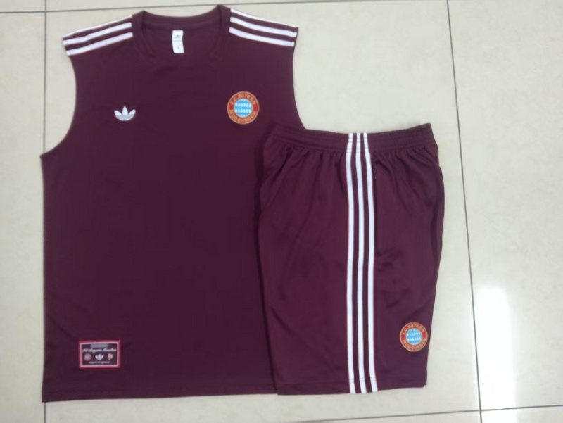 2025/26 Bayern Munich maroon Training Set Shirt and Shorts