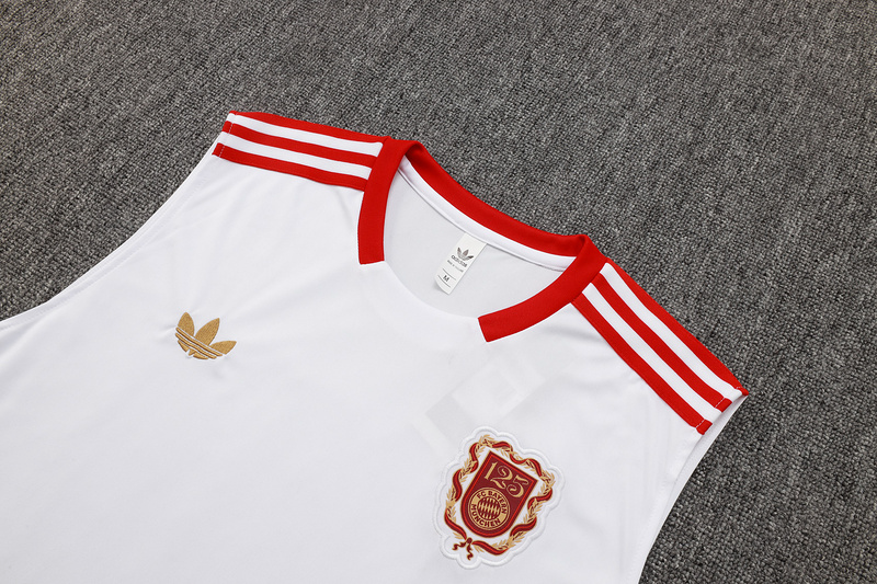 2025/26 Bayern Munich White Training Set Shirt and Shorts