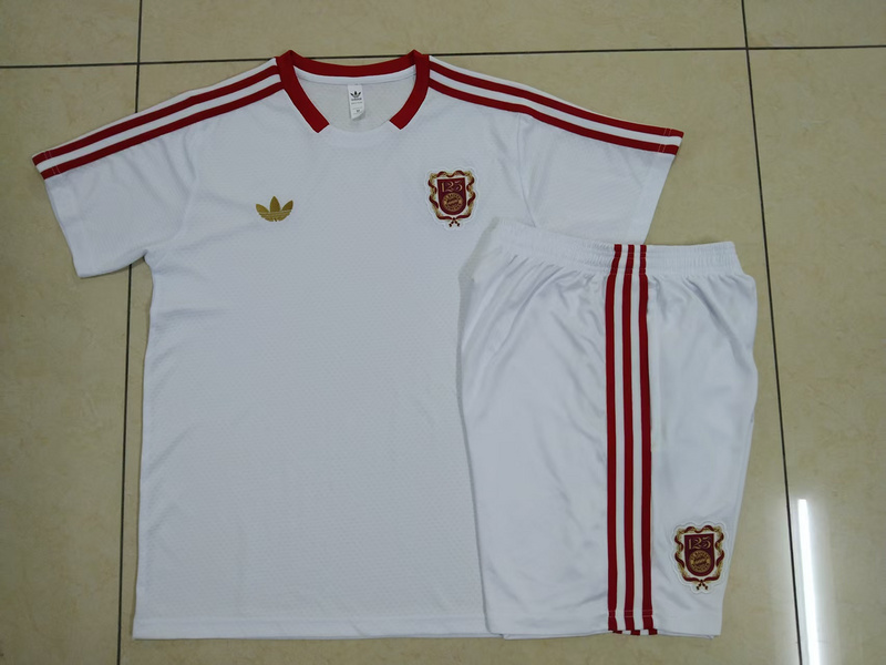 2025/26 Bayern Munich White Training Set Shirt and Shorts