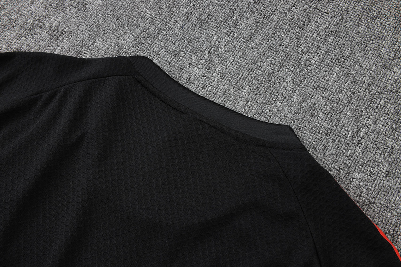 2025/26 Bayern Munich Black Training Set Shirt and Shorts